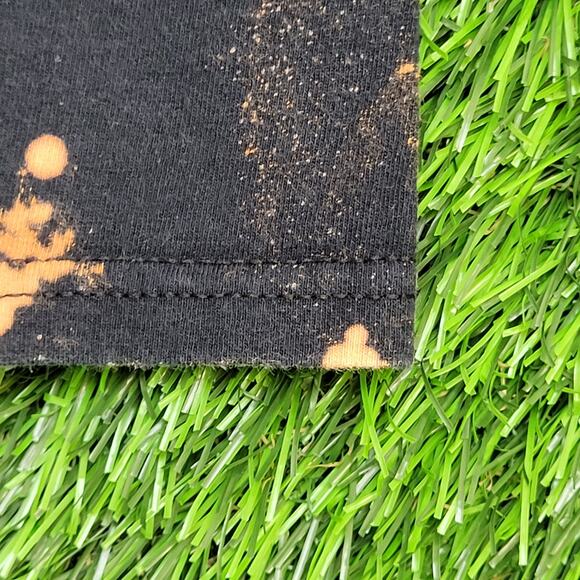 Wolf Portrait Bleached Shirt S/M 19x27 Black Edgy - Picture 12 of 12